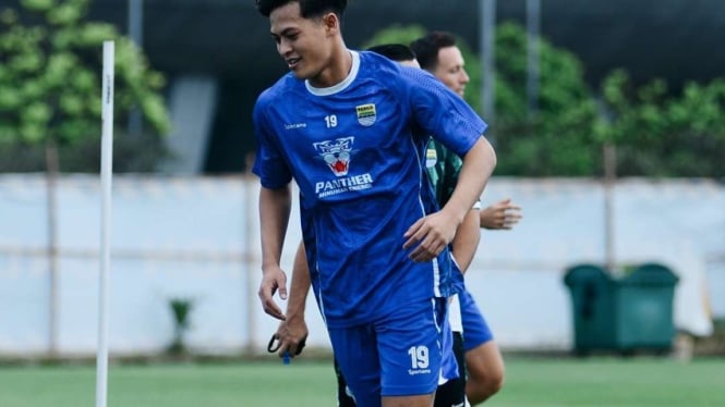 persib-bandung-mulai-latihan-pramusim,-deretan-pemain-anyar-turut-bergabung