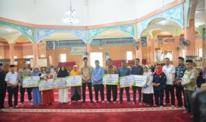 baznas-sawahlunto-salurkan-zakat-tahap-ii-senilai-591-juta