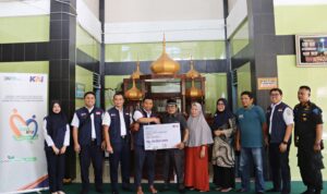 perkuat-komitmen,-kai-divre-ii-sumbar-kembali-kucurkan-dana-bantuan-tjsl-di-kota-padang