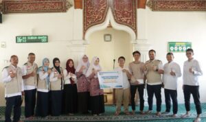 hadir-untuk-rakyat,-pln-berikan-beasiswa-pada-siswa-berprestasi-di-bukittinggi