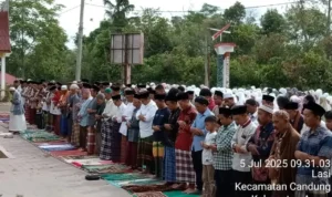 ratusan-masyarakat-nagari-lasi-laksanakan-shalat-istisqa ratusan-masyarakat-nagari-lasi-laksanakan-shalat-istisqa
