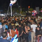 prosesi-maarak-saroban-jelang-puncak-oyak-tabuik-diikuti-ribuan-orang