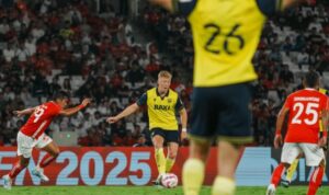 sedang-berlangsung!-link-live-streaming-dan-susunan-pemain-liga-indonesia-all-star-vs-arema-fc-di-piala-presiden-2025