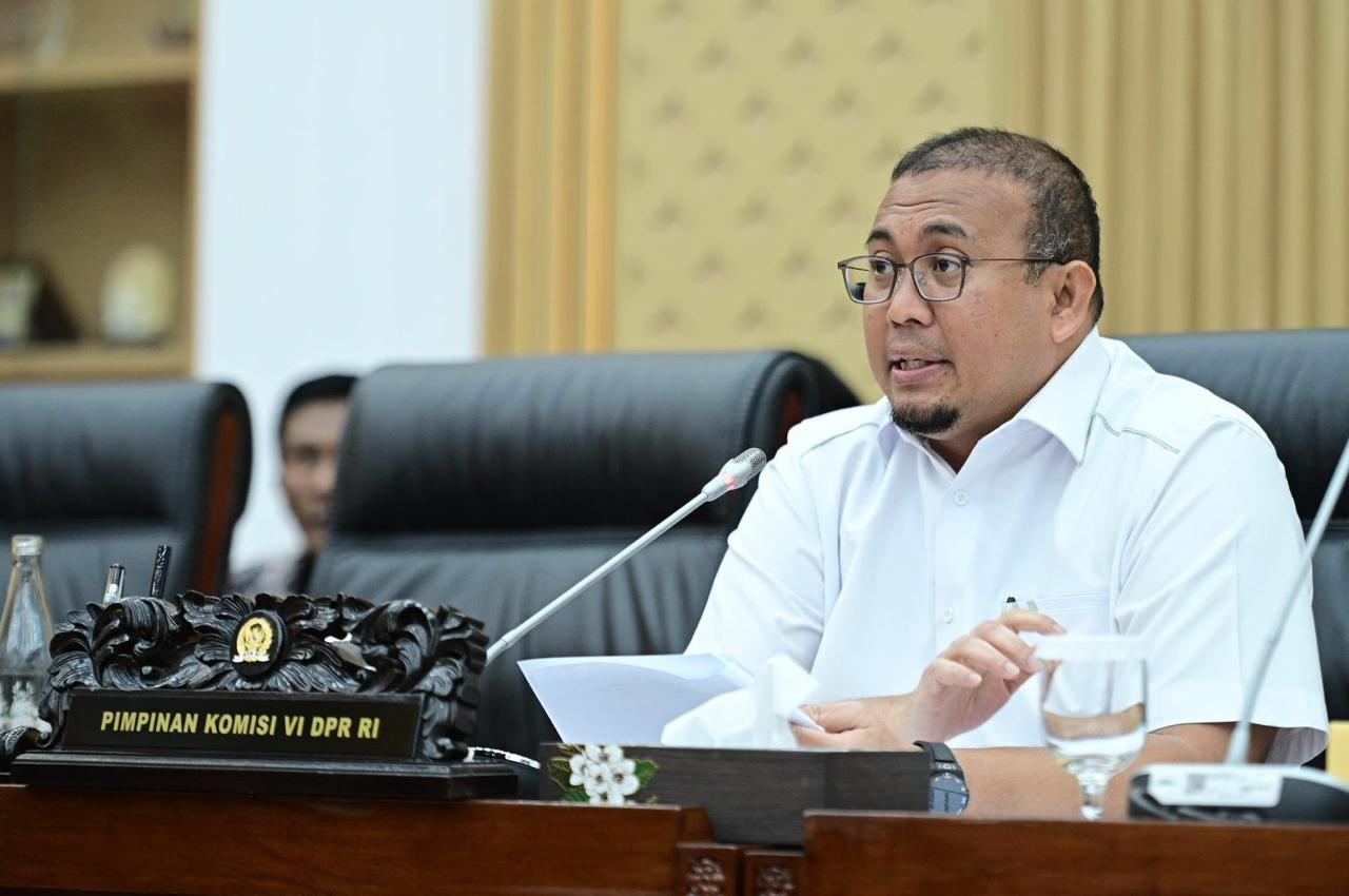 bisnis-telkomsel-turun,-andre-rosiade:-telkom-harus-ciptakan-bisnis-data-center