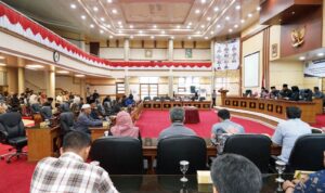 dprd-sahkan-perda-rpjmd-2025-2029-dan-perubahan-apbd-padang-panjang-2025 dprd-sahkan-perda-rpjmd-2025-2029-dan-perubahan-apbd-padang-panjang-2025