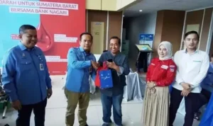 demi-kemanusiaan-bank-nagari-menggelar-aksi-donor-darah