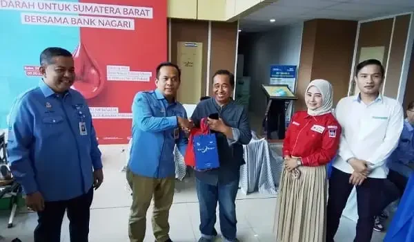 demi-kemanusiaan-bank-nagari-menggelar-aksi-donor-darah