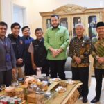 walikota-padang-terima-audiensi-pengurus-yayasan-rangkiang-peduli-negeri