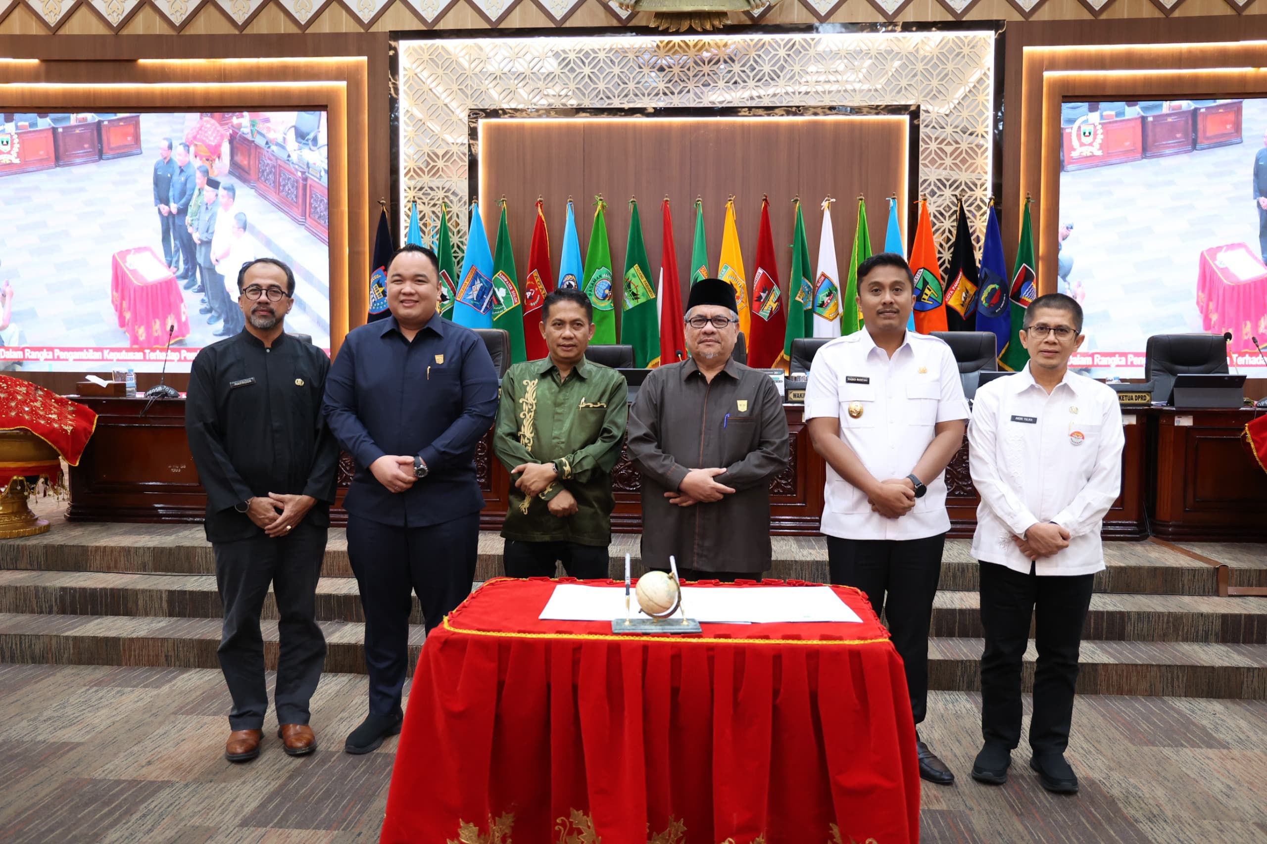 dprd-sumbar-gelar-paripurna-penetapan-kesepakatan-terhadap-rancangan-awal-rpjmd-tahun-2025-2029