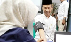 wabup-solok-selatan-ikuti-pemeriksaan-kesehatan-gratis-di-puskesmas-muara-labuh wabup-solok-selatan-ikuti-pemeriksaan-kesehatan-gratis-di-puskesmas-muara-labuh