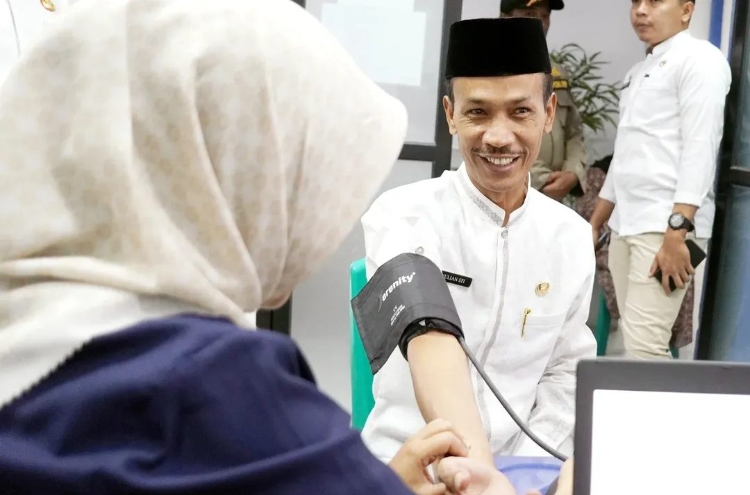 wabup-solok-selatan-ikuti-pemeriksaan-kesehatan-gratis-di-puskesmas-muara-labuh