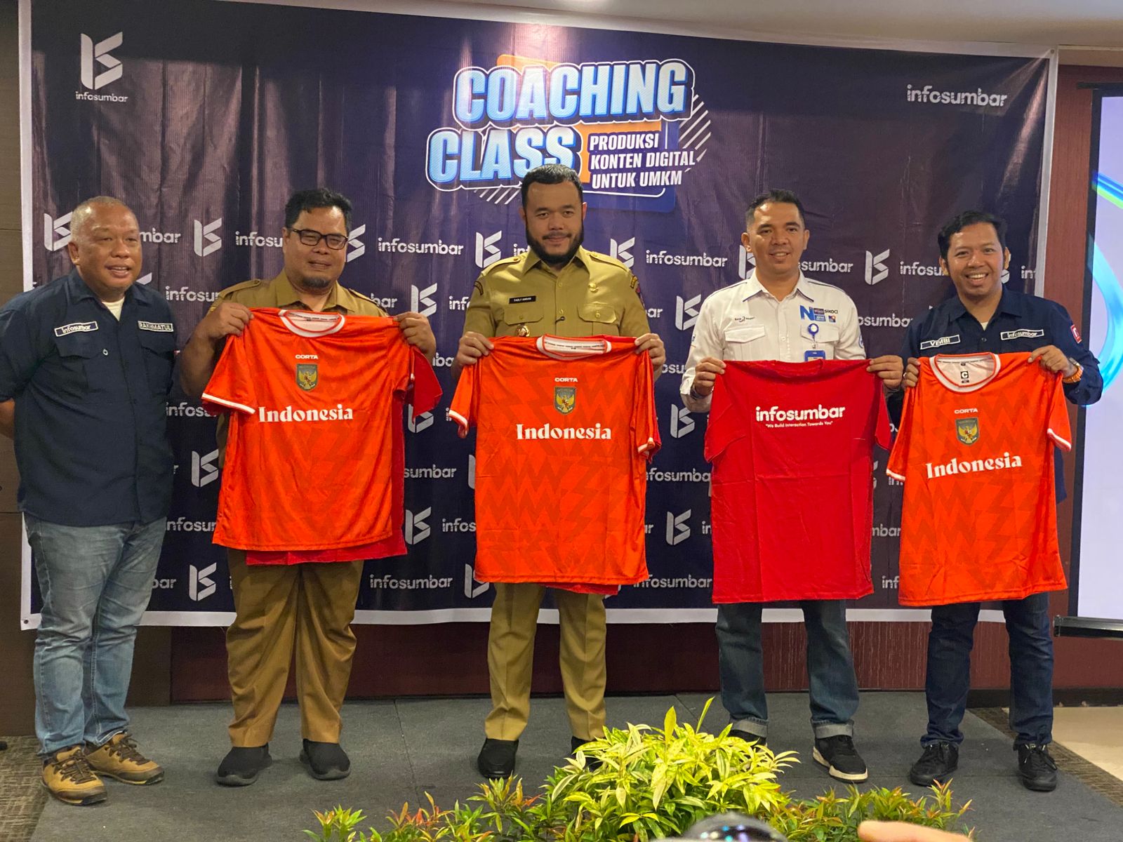 walikota-padang-buka-secara-resmi-coaching-class-produksi-konten-digital-untuk-umkm