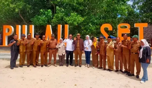 mudah-dan-transparan,-wisatawan-pulau-setan-kini-bisa-bayar-tiket-online