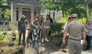 empat-kendaraan-dinas-dijemput-satpol-meranti empat-kendaraan-dinas-dijemput-satpol-meranti