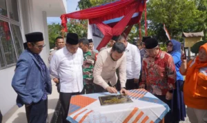 25034-wako-padang-resmikan-gedung-serba-guna-lubuk-minturun