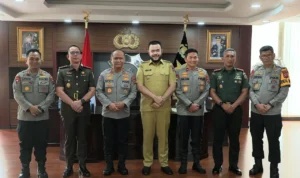 25059-perkuat-sinergi-wako-padang-silaturrahmi-dengan-forkopimda-sumbar