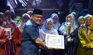 anggota-dprd-sumbar-irwan-zuldani-kontribusikan-dana-pokir-festival-seni-budaya