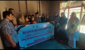 ipekb-berdenting,-cegah-stunting-lewat-program-orang-tua-asuh ipekb-berdenting,-cegah-stunting-lewat-program-orang-tua-asuh