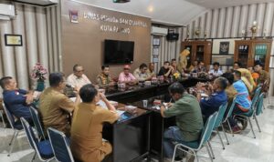 kenalkan-pasar-raya-padang,-peserta-gowes-siti-nurbaya-singgahi-fase-vii