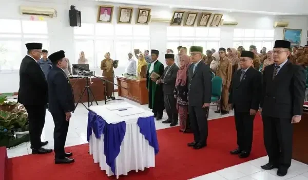 resmi!-abdurrahman-hadi-dilantik-jadi-sekda-tanah-datar,-bupati:-semua-asn-lokal