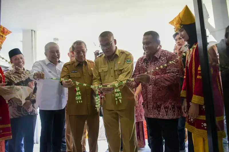 sekda-sumbar:-inovasi-sepablock-pt-semen-padang-siap-dukung-program-pembangunan-nasional