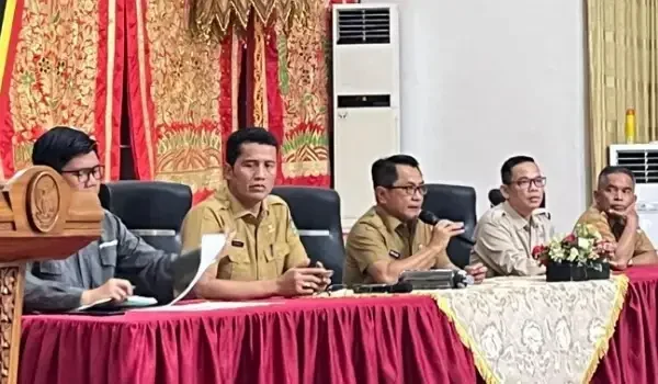 bupati-jka-ambil-sikap-tegas-terkait-pungutan-liar-di-sekolah