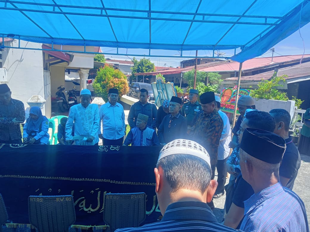 derizon-yazid-berduka-ayah-tercinta-berpulang-keramahtuallah