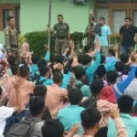 satpol-pp-padang-amankan-70-pelajar-bolos-di-tempat-biliar,-termasuk-8-siswi