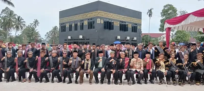 batagak-pangulu;-suku-tanjung-panampuang-baralek-gadang