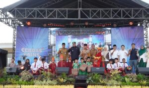 pasar-raya-fase-vii-jadi-panggung-adu-ilmu-siswa-sd-dan-smp-se-kota-padang