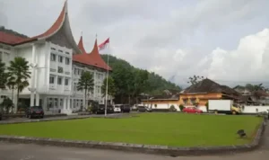 pemko-padang-panjang-rumahkan-190-tenaga-non-asn pemko-padang-panjang-rumahkan-190-tenaga-non-asn