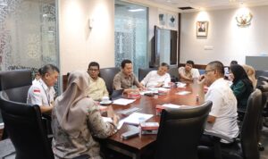 dprd-sumbar-dukung-seleksi-kpid,-70-pendaftar-ada-dari-dosen-hingga-penyanyi