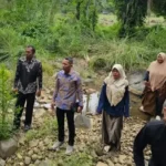 anggota-dprd-sumbar-ali-muda-tinjau-sungai-batang-naliak-kaciak-pasaman