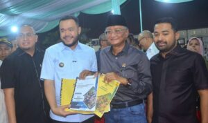 dukung-pembangunan-kota-padang,-wako-fadly-amran-sampaikan-terimakasih-pada-legislator-zigo-rolanda dukung-pembangunan-kota-padang,-wako-fadly-amran-sampaikan-terimakasih-pada-legislator-zigo-rolanda