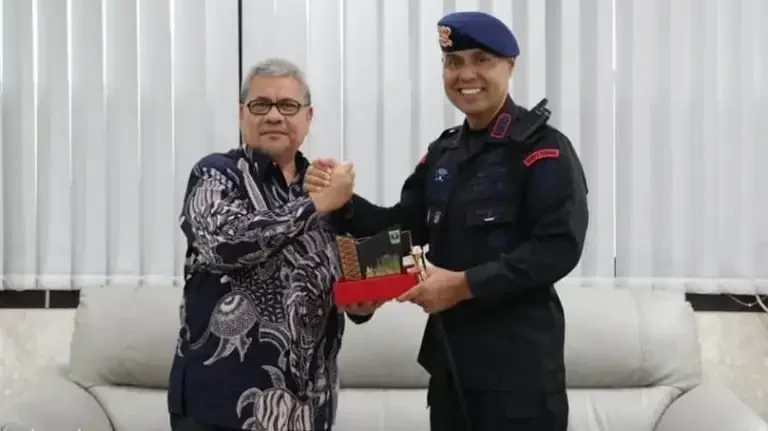 ketua-dprd-sumbar-terima-kunjungan-dansat-brimob-polda