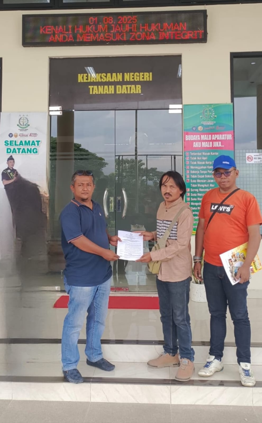 perkumpulan-jurnalis-keterbukaan-informasi-publik-(pjkip)-melaksanakan-kunjungan-silaturahmi-ke-kejaksaan-negeri-batusangkar