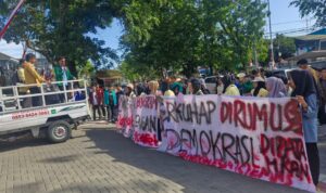 ketua-dprd-sumbar-akan-tindak-lanjuti-aspirasi-mahasiswa