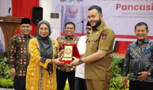 pemko-padang-jadi-tuang-rumah-kegiatan-penguatan-relawan-gerakan-kebijakan-pancasila-tahun-2025 pemko-padang-jadi-tuang-rumah-kegiatan-penguatan-relawan-gerakan-kebijakan-pancasila-tahun-2025