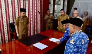 dua-pejabat-di-lingkungan-pemkab-tanah-datar-kembali-dilantik