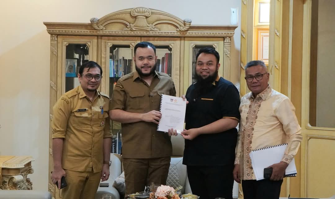 padang-tancap-gas-menuju-kota-digital,-aplikasi-layanan-publik-“padang-mobile”-siap-diluncurkan