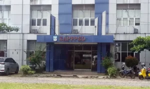 potret-kantor-legislatif-dan-eksekutif-yang-tak-terurus