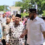 fadly-amran-dampingi-gubernur-melaka-kunjungi-sentra-rendang-kota-padang