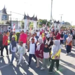 ribuan-warga-meriahkan-jalan-sehat-hut-ke-80-ri-di-pariaman