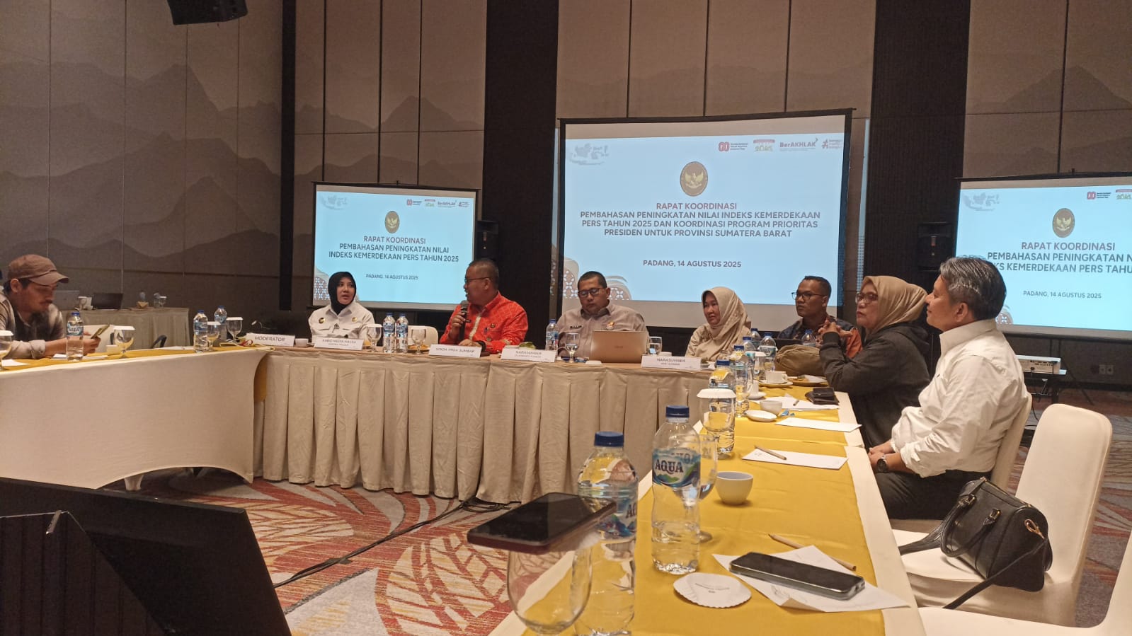 kemenkopolkam-ri-gelar-rakor-tentang-peningkatan-nilai-indeks-kemerdekaan-pers-tahun-2025-dan-koordinasi-program-prioritas-presiden-untuk-provinsi-sumbar