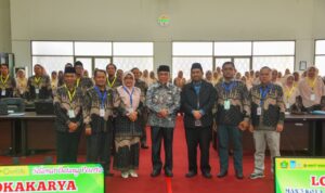 didapuk-jadi-pemateri-lokakarya-man-3-padang-wakil-walikota-ajak-seluruh-guru-sukseskan-progul-pemko-padang didapuk-jadi-pemateri-lokakarya-man-3-padang-wakil-walikota-ajak-seluruh-guru-sukseskan-progul-pemko-padang