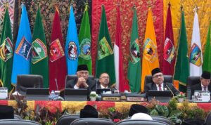ketua-dprd-sumbar-muhidi-ajak-semua-komponen-bersinerji-membangun-sumbar