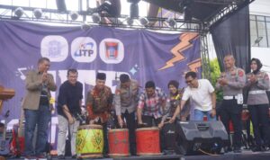 kepala-dinas-pariwisata-kota-padang-apresiasi-kesenian-itp-youthporia