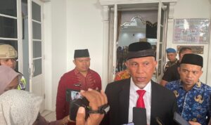 gubernur-mahyeldi:-asn-pemprov-sumbar-wajib-ikuti-upacara-hut-ke-80-ri,-tidak-ada-yang-libur