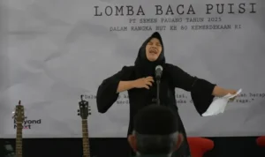 pt-semen-padang-rayakan-hut-ke-80-ri-dengan-lomba-baca-puisi
