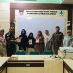 pt-semen-padang-perkuat-program-genting-2025,-salurkan-susu-khusus-untuk-ibu-hamil-kek